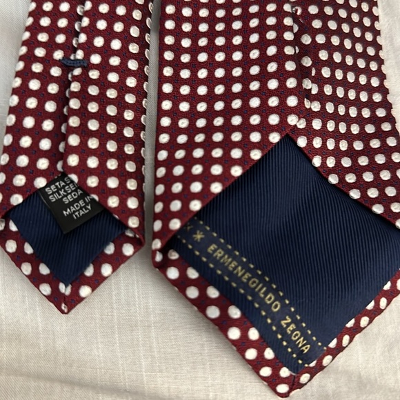 Ermengildo Zegna Dot Silk Tie - Picture 4 of 4